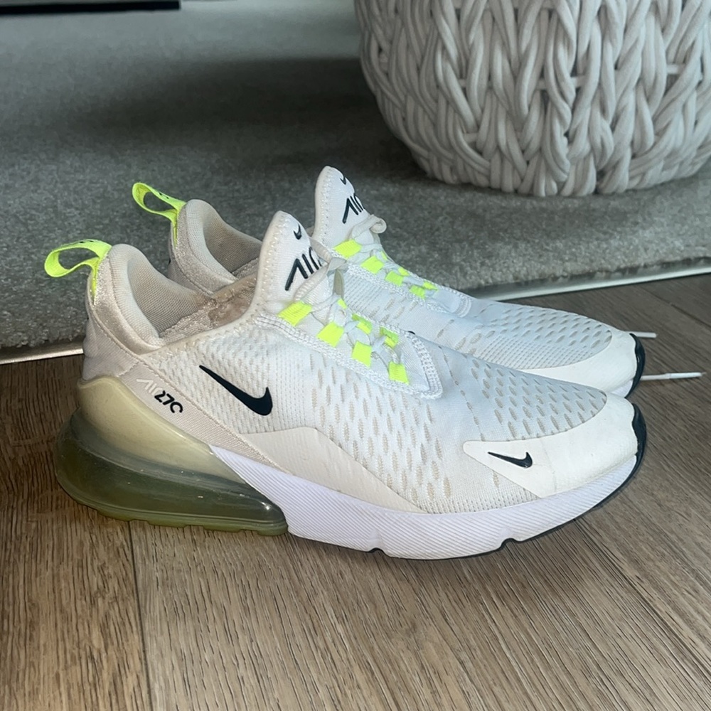 Nike Airforce Max 270s Women’s